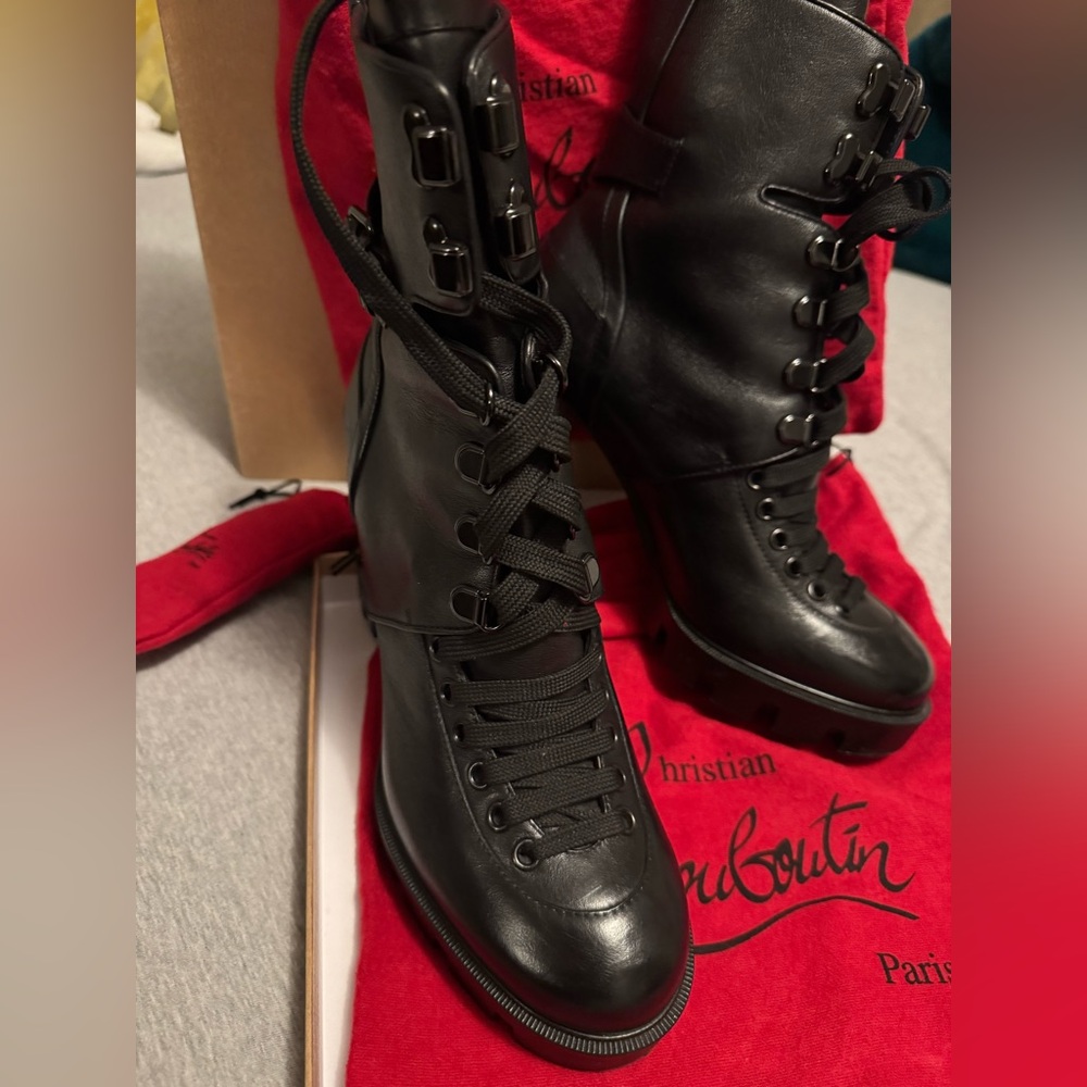 Christian Louboutin Macadamia 100 Buckled Leather Black Lace-Up Ankle Boots 39.5 - Picture 7 of 8